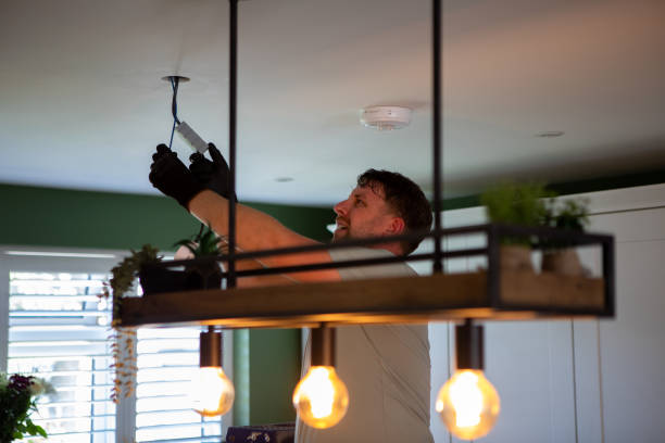Best Affordable Emergency Electrician  in La Riviera, CA