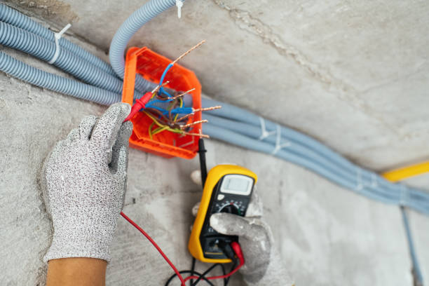 Best Circuit Breaker Repair  in La Riviera, CA